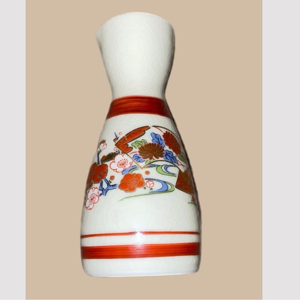 Vintage Japanese porcelain kutani red stamped Saki pitcher …